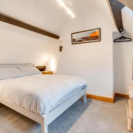 1 Bed In Oc-w1025 *